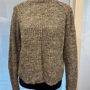 Banana Republic Black and Tan Knit Sweater